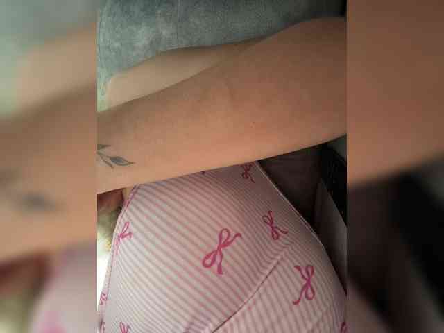 LucyRouse webcam
