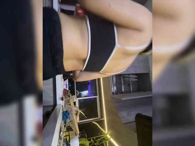 LucyRouse webcam