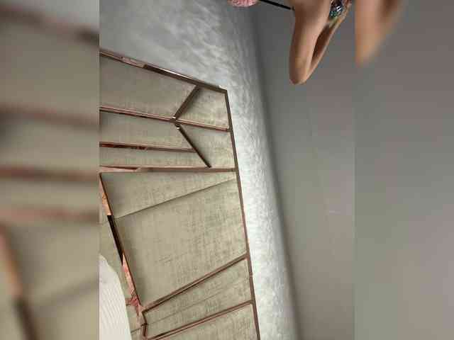 LucyRouse webcam
