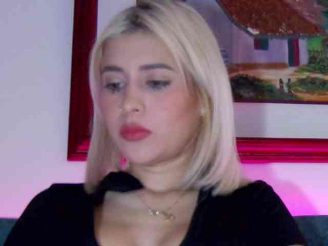 LucyRouse webcam