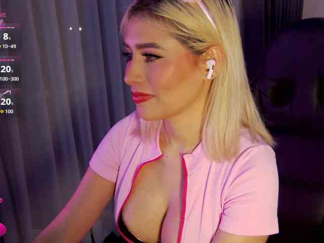 LucyRouse webcam