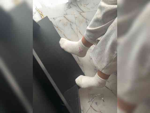 lucygirl- lucygirl-