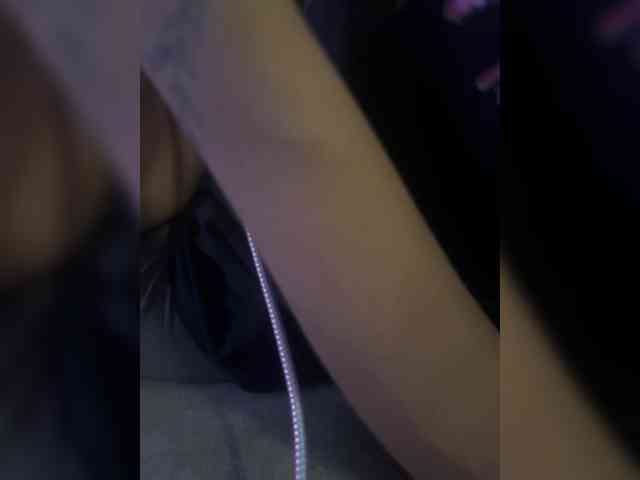 LucyRouse webcam