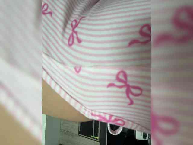 LucyRouse webcam