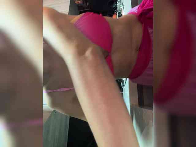 LucyRouse webcam