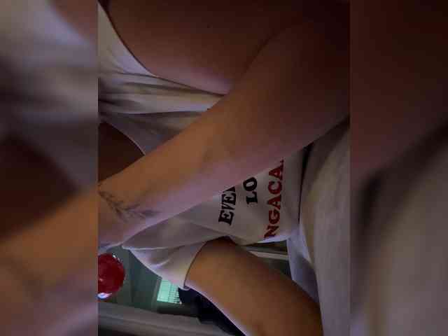 LucyRouse webcam