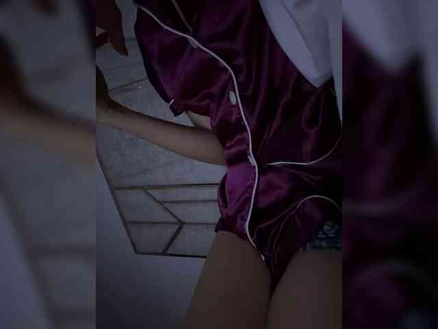LucyRouse webcam