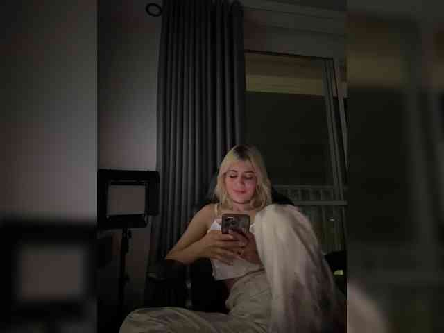 lucygirl- lucygirl-