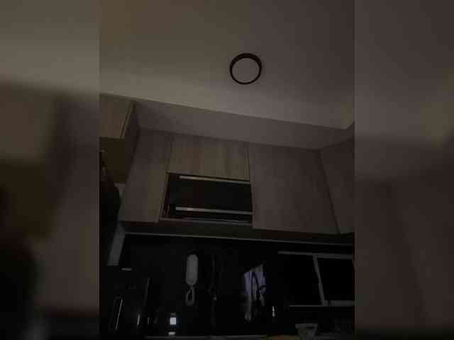 LucyRouse webcam