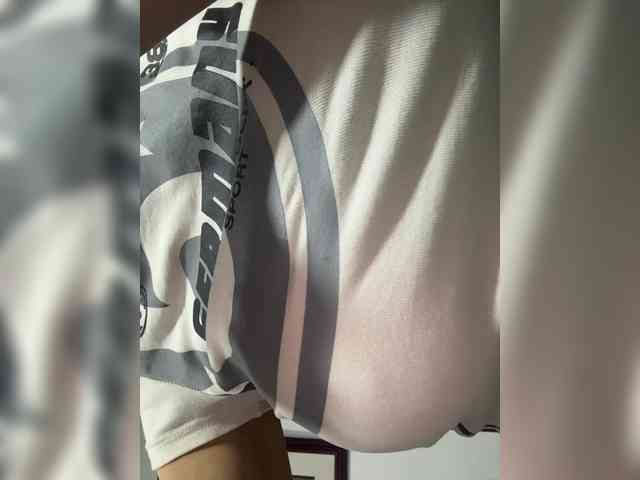 LucyRouse webcam