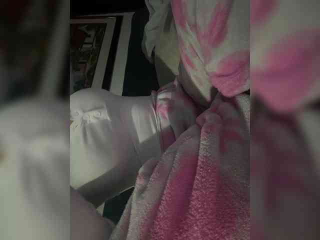 LucyRouse webcam