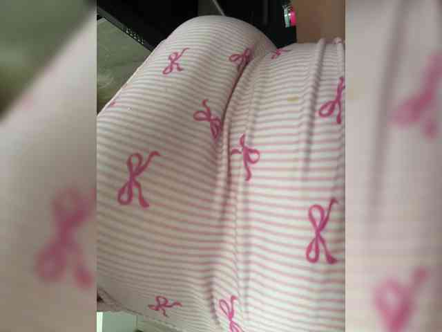 LucyRouse webcam