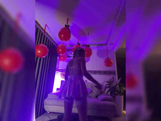 LucyRouse webcam