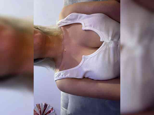 LucyRouse webcam