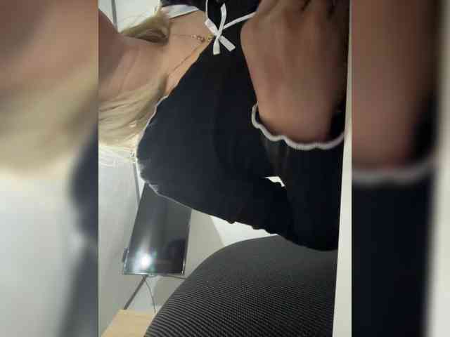 LucyRouse webcam
