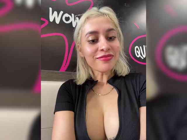 LucyRouse webcam