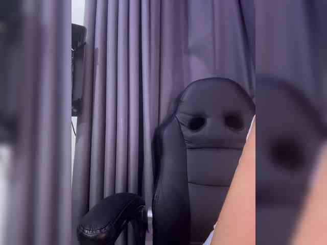 lucygirl-'s webcam live show