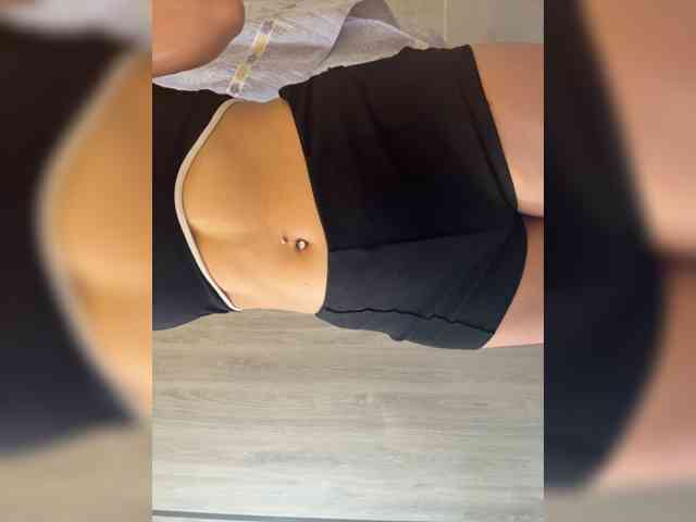 LucyRouse webcam