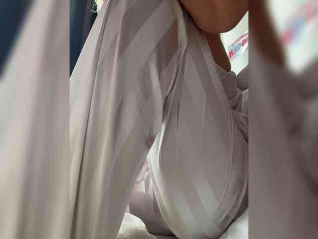 LucyRouse webcam