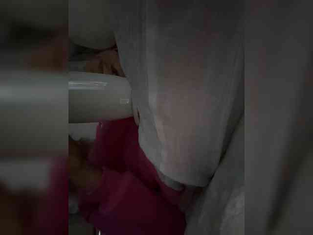 LucyRouse webcam