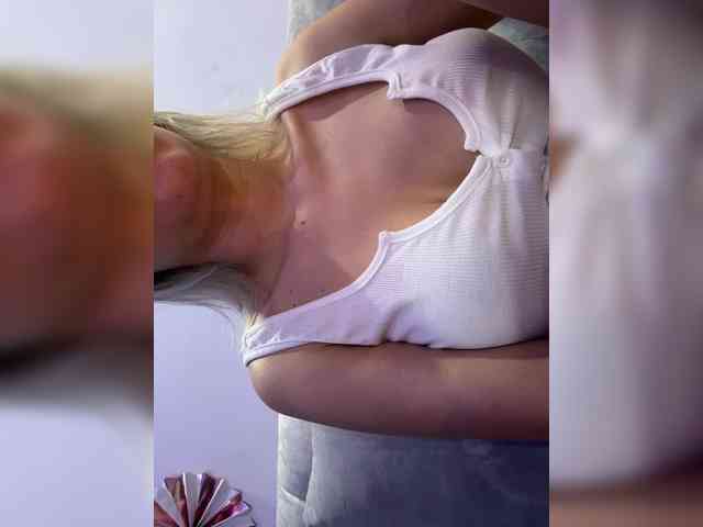 LucyRouse webcam