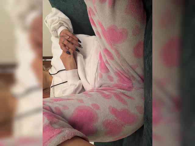 LucyRouse webcam
