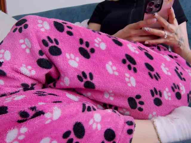 LucyRouse webcam