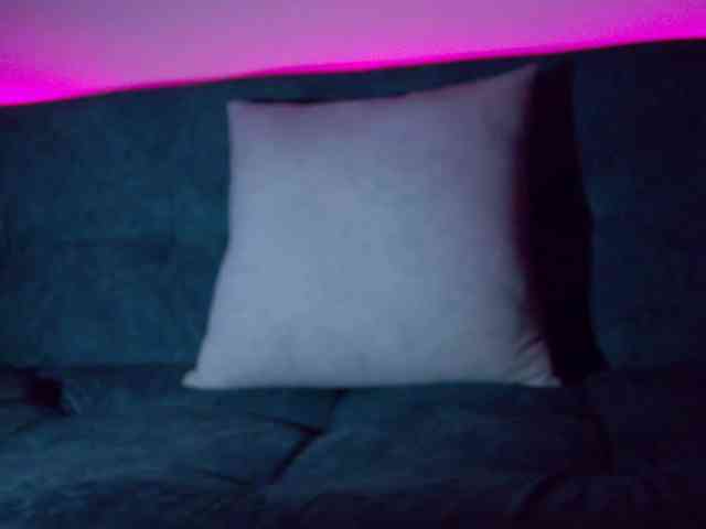 LucyRouse webcam