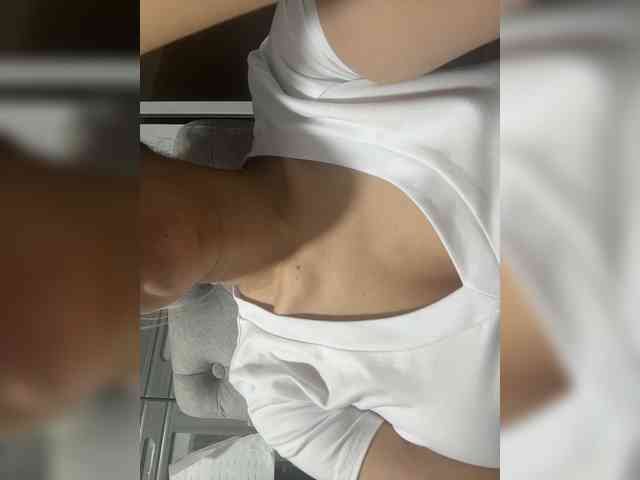 LucyRouse webcam