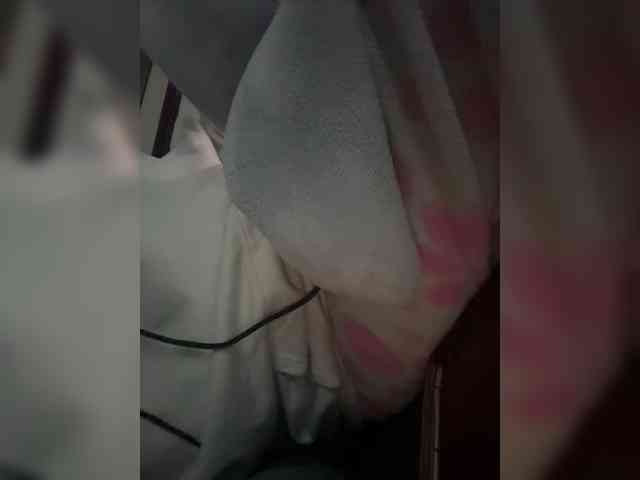 LucyRouse webcam