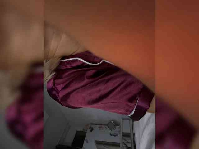 LucyRouse webcam