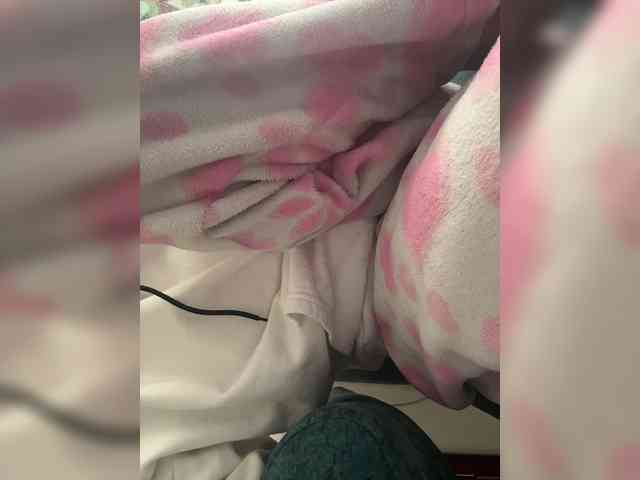 LucyRouse webcam