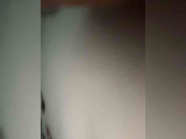 LucyRouse webcam