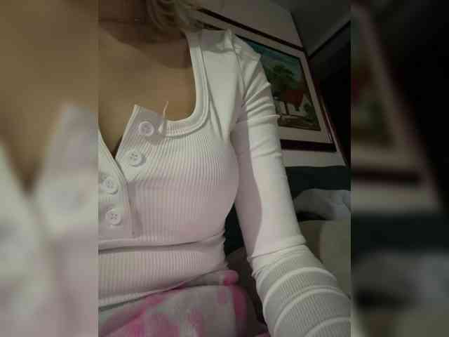 LucyRouse webcam