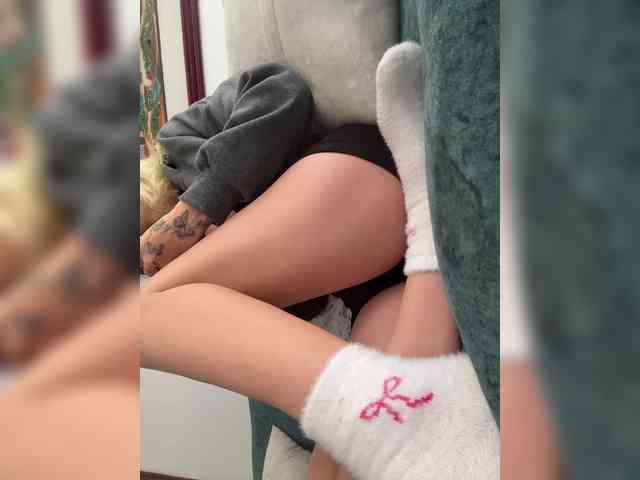 LucyRouse webcam