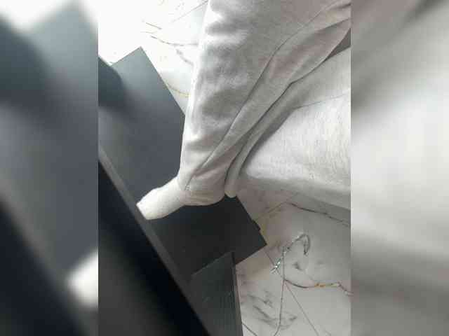 LucyRouse webcam