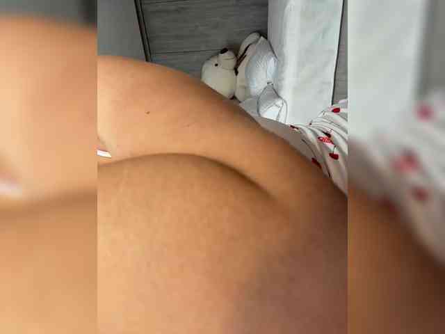 LucyRouse webcam