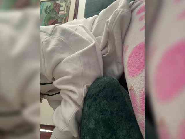 LucyRouse webcam