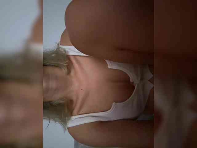 LucyRouse webcam