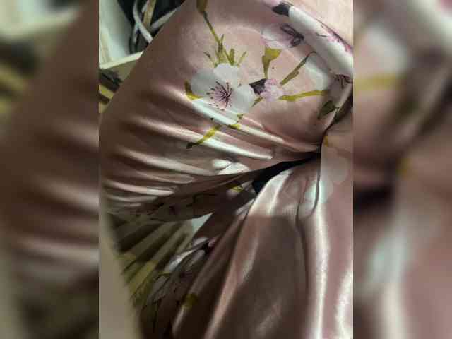 LucyRouse webcam
