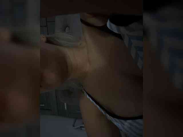 LucyRouse webcam