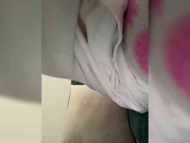 LucyRouse webcam