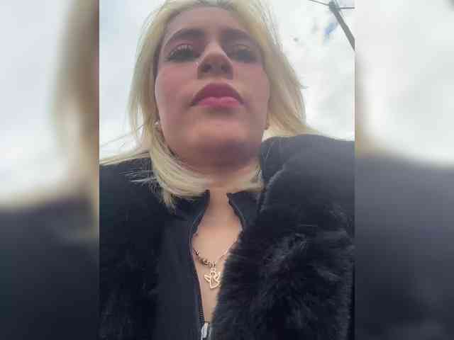 LucyRouse webcam