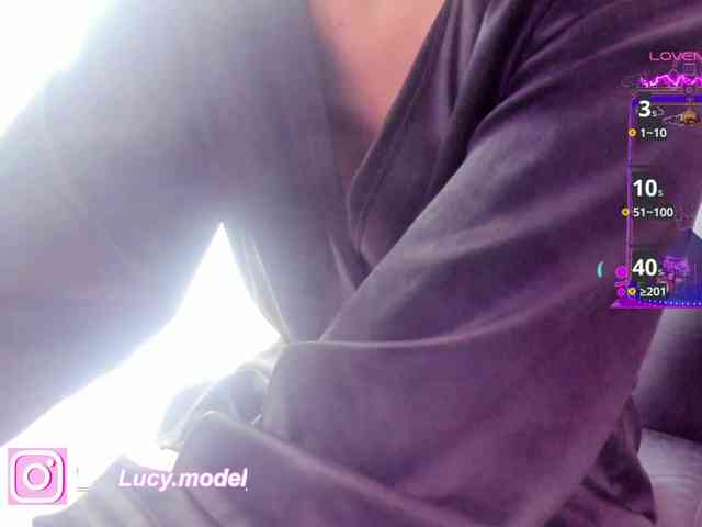 LucyRouse webcam