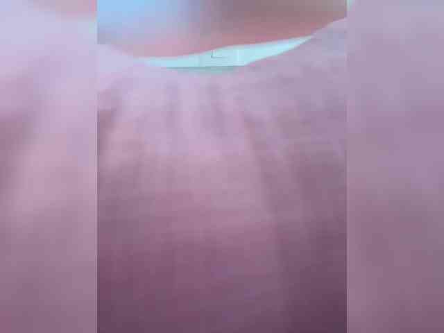 LucyRouse webcam