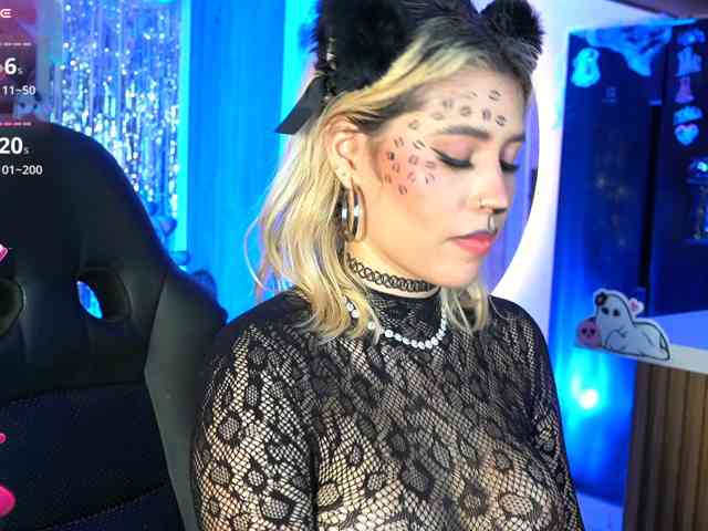 lucyrouse's live room