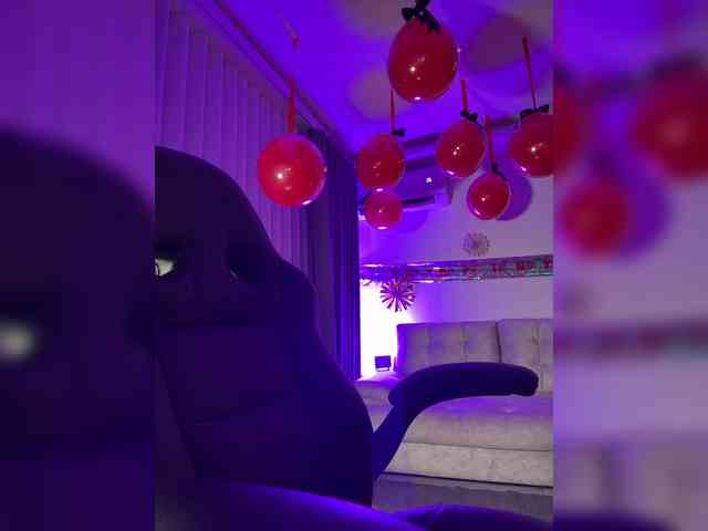 LucyRouse webcam