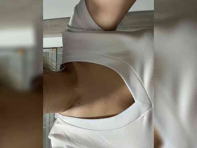 LucyRouse webcam