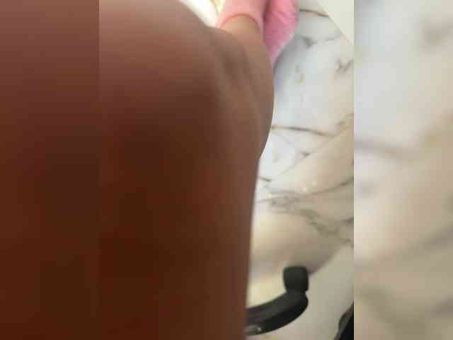 LucyRouse webcam