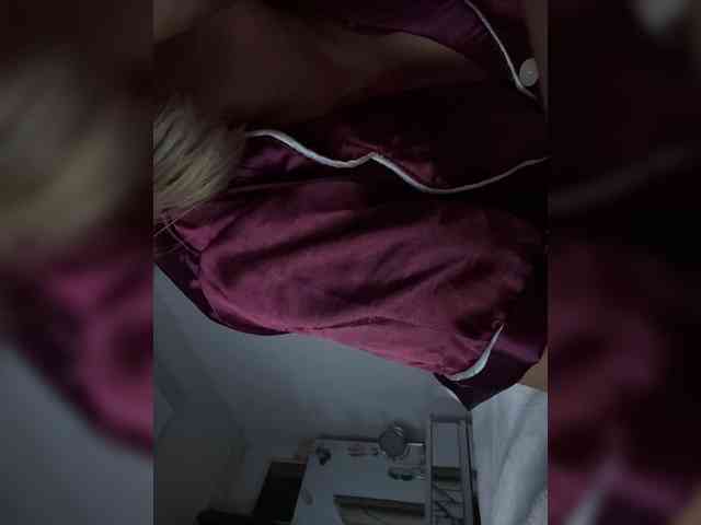 LucyRouse webcam